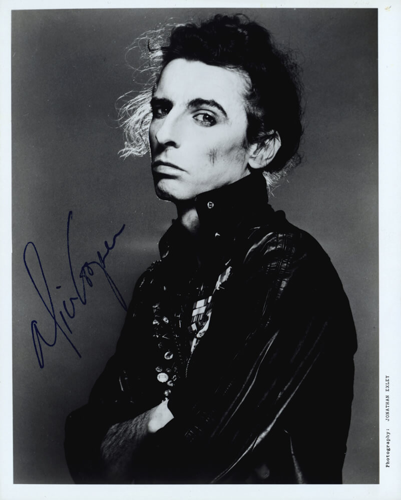 B&W 8x10 Photo with autograph (facsimile). Photo by Jonathan Exley (1980)